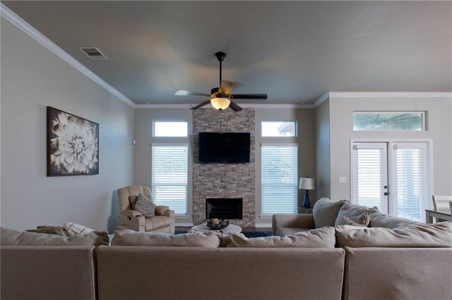 7917 Todd Hunter Dr, Corpus Christi, TX 78414