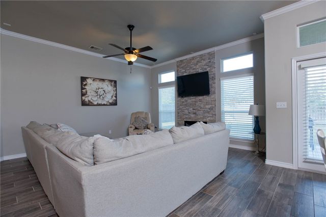 7917 Todd Hunter Dr, Corpus Christi, TX 78414