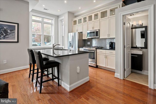 2019 19th St NW Unit 2, Washington, DC 20009