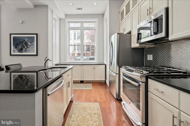 2019 19th St NW Unit 2, Washington, DC 20009
