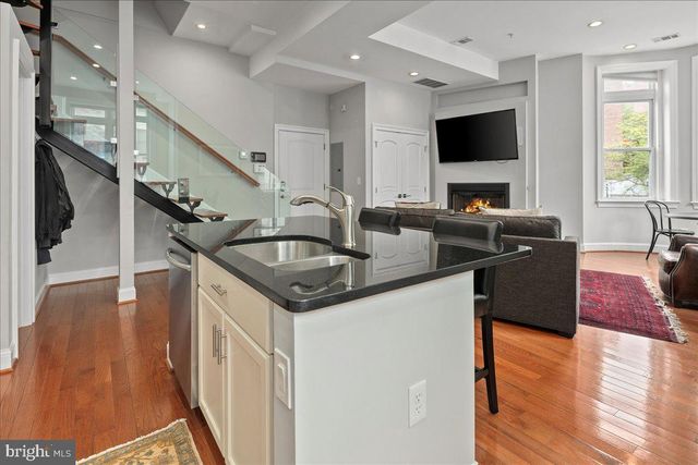 2019 19th St NW Unit 2, Washington, DC 20009