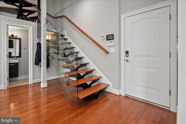 2019 19th St NW Unit 2, Washington, DC 20009