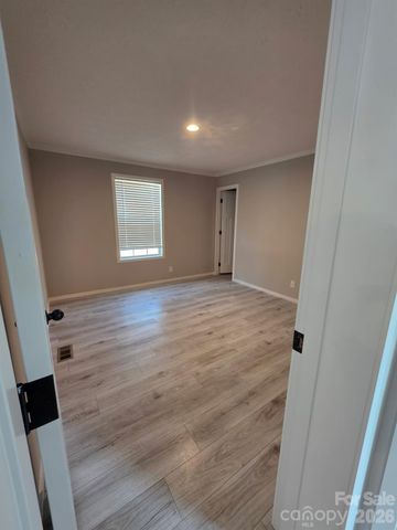 2765 Piney Road, Morganton, NC 28655