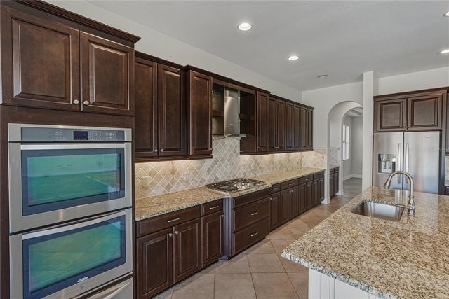 17914 HOWSMOOR PLACE, Lutz, FL 33559