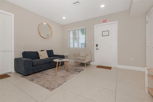 507 NW 8th Avenue 1, Fort Lauderdale, FL 33311