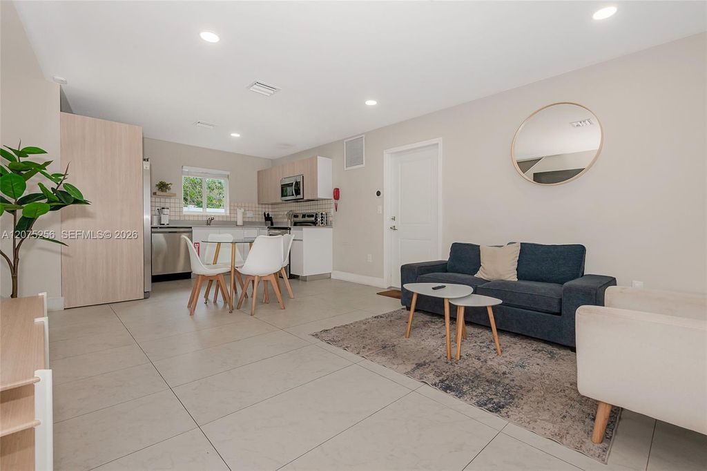 507 NW 8th Avenue 1, Fort Lauderdale, FL 33311