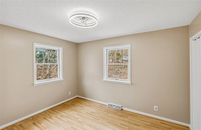 102 Blossom Court, Westminster, SC 29693