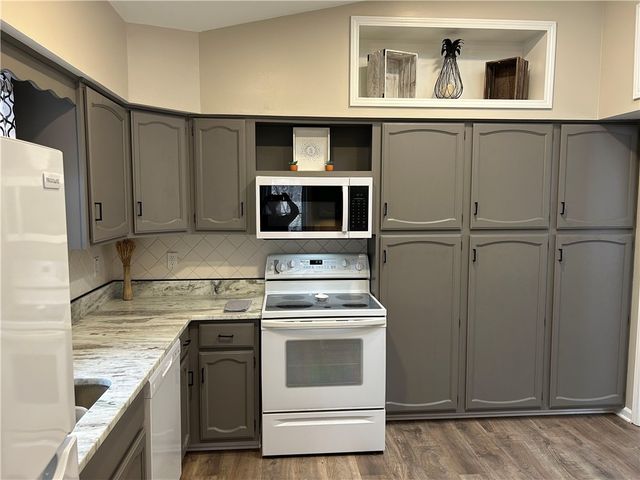 102 Blossom Court, Westminster, SC 29693