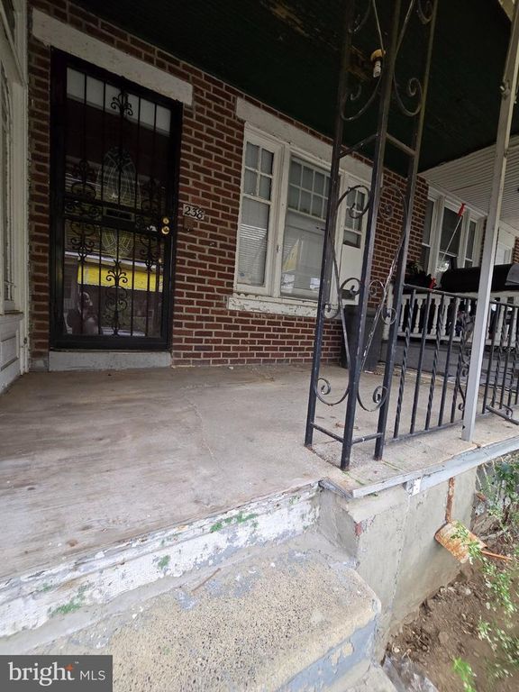 238 E GARRETT ST, Philadelphia, PA 19119 — photo 2