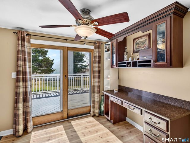 23 Skyview Terrace, Groton, CT 06340