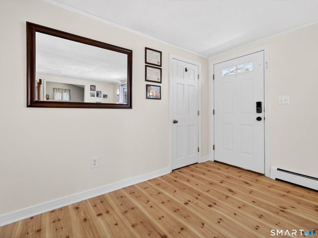 23 Skyview Terrace, Groton, CT 06340