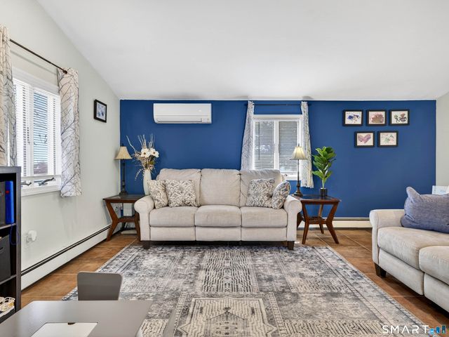 23 Skyview Terrace, Groton, CT 06340