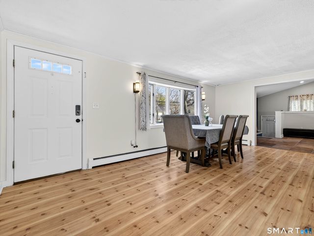 23 Skyview Terrace, Groton, CT 06340