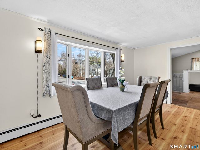 23 Skyview Terrace, Groton, CT 06340