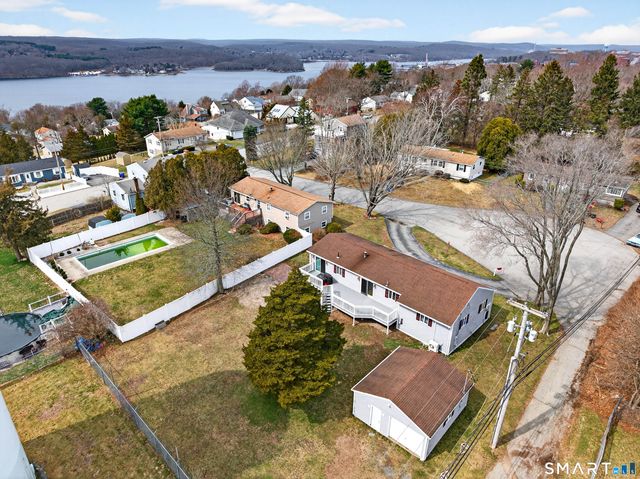 23 Skyview Terrace, Groton, CT 06340