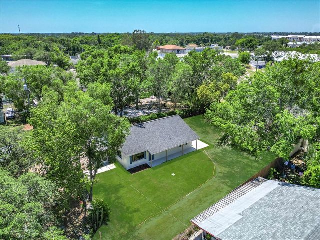 3745 MARTIN AVENUE, Mount Dora, FL 32757