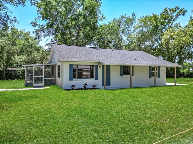 3745 MARTIN AVENUE, Mount Dora, FL 32757