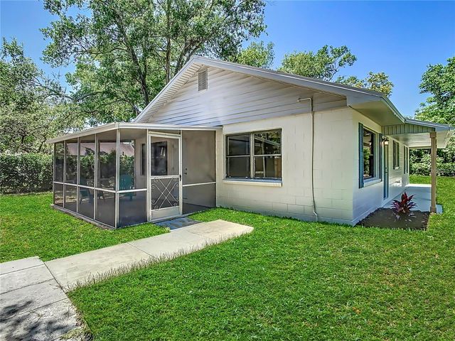 3745 MARTIN AVENUE, Mount Dora, FL 32757