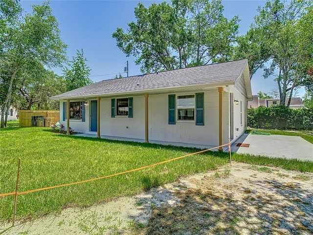 3745 MARTIN AVENUE, Mount Dora, FL 32757