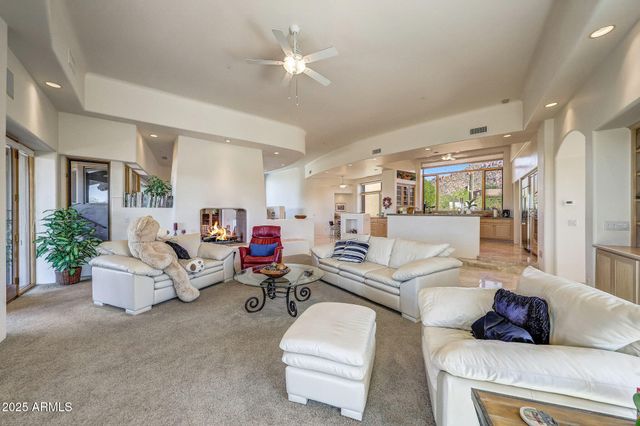 10801 E HAPPY VALLEY Road 71, Scottsdale, AZ 85255