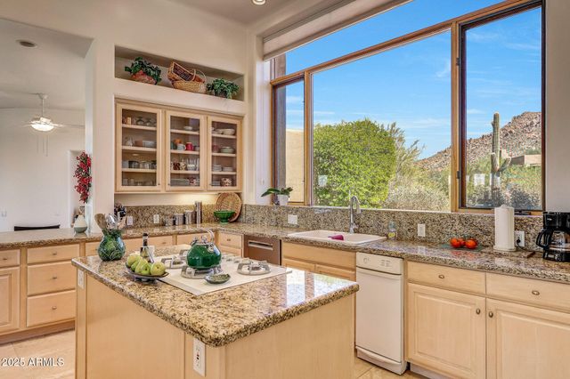 10801 E HAPPY VALLEY Road 71, Scottsdale, AZ 85255