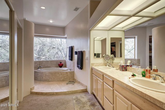 10801 E HAPPY VALLEY Road 71, Scottsdale, AZ 85255