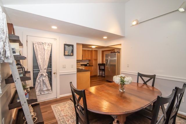 5 Tsienneto Rd Unit 10, Derry, NH 03038