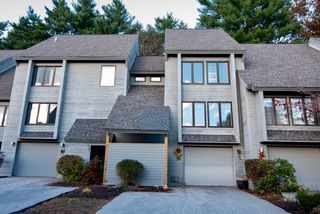5 Tsienneto Rd Unit 10, Derry, NH 03038
