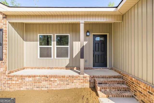 132 Long Pines Circle, East Dublin, GA 31027