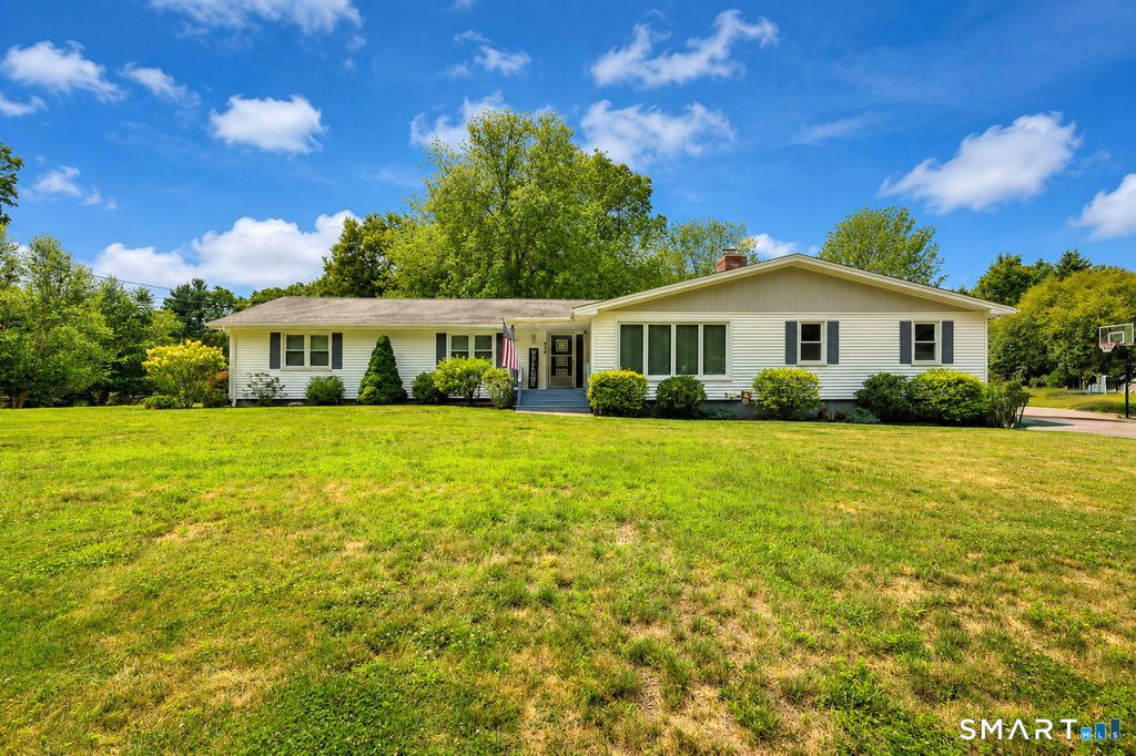 834 Columbia Street, Orange, CT 06477