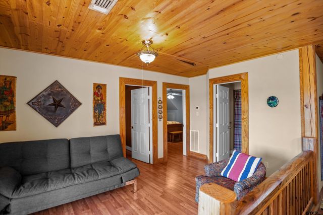 14560 S State Highway 19, Lovelady, TX 75851