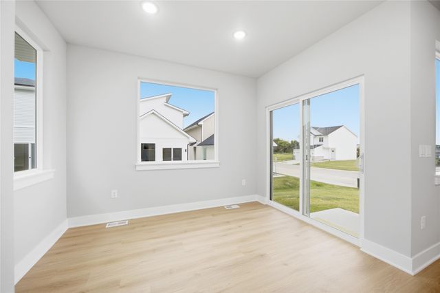 1407 NW Timber Lane, Grimes, IA 50111