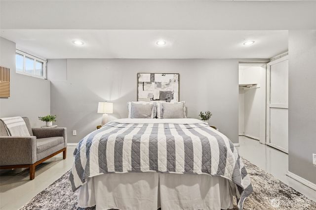 8257 Interlake Avenue N, Seattle, WA 98103