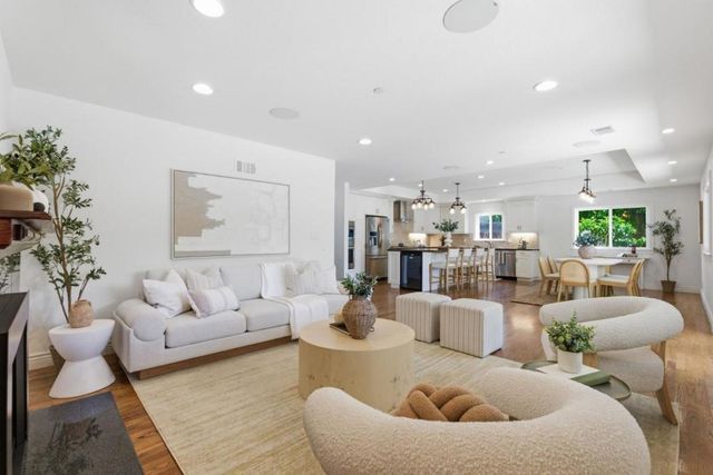 953 W Cardinal Drive, Sunnyvale, CA 94087