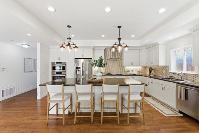 953 W Cardinal Drive, Sunnyvale, CA 94087