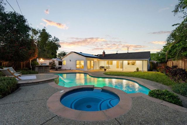 953 W Cardinal Drive, Sunnyvale, CA 94087