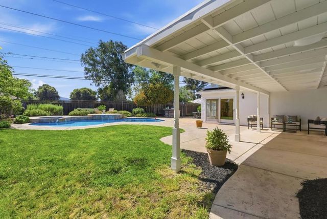 953 W Cardinal Drive, Sunnyvale, CA 94087