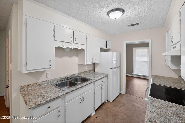 5857 Cypress Trail, Jackson, MS 39211