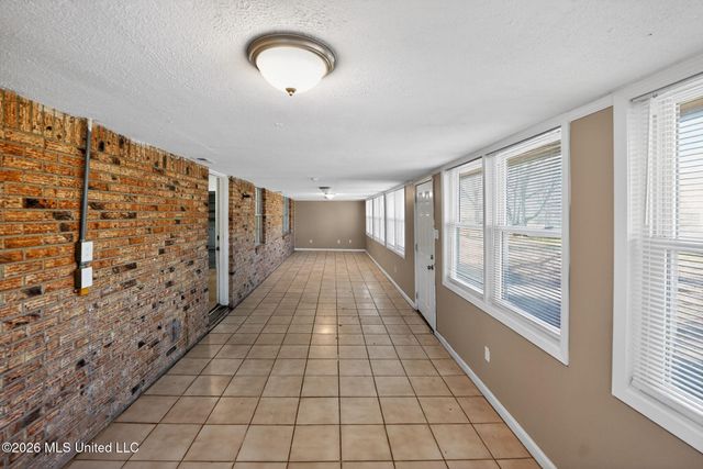 5857 Cypress Trail, Jackson, MS 39211