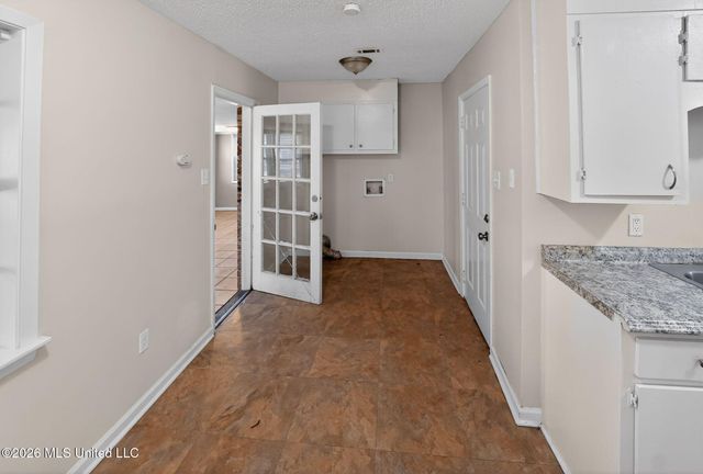 5857 Cypress Trail, Jackson, MS 39211