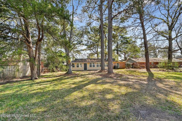5857 Cypress Trail, Jackson, MS 39211