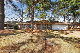 5857 Cypress Trail, Jackson, MS 39211