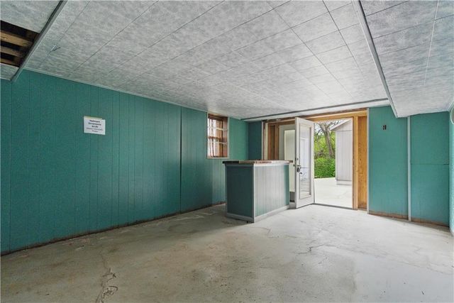5334 Oak Street, Kansas City, MO 64112
