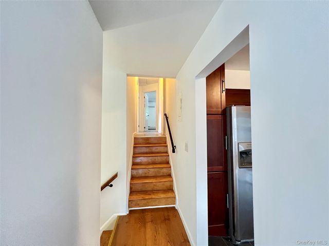 6915 Little Neck Parkway, Glen Oaks, NY 11004