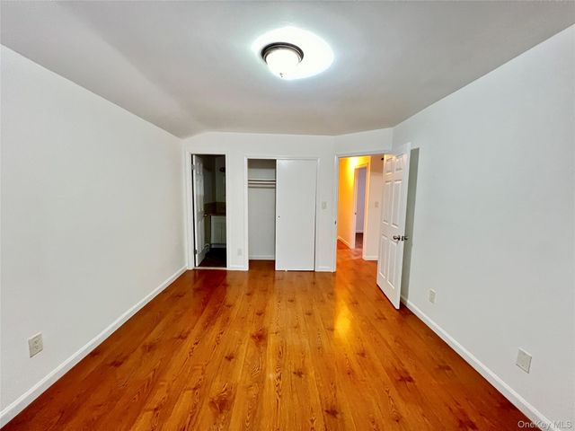 6915 Little Neck Parkway, Glen Oaks, NY 11004