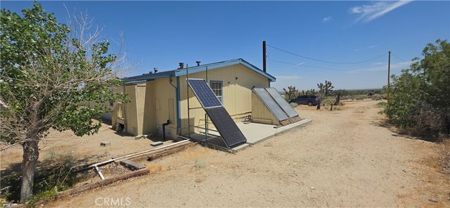 32033 207th E, Llano, CA 93544