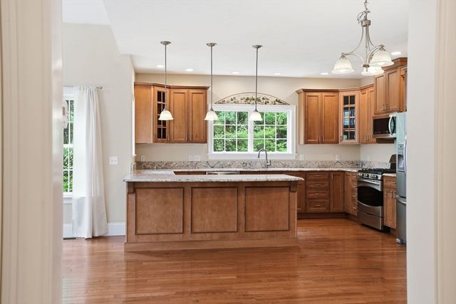 17 Hannah Brook Waye 9, Marshfield, MA 02050