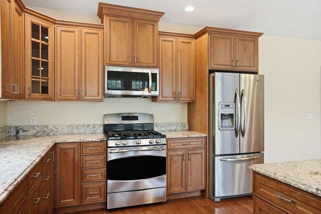 17 Hannah Brook Waye 9, Marshfield, MA 02050