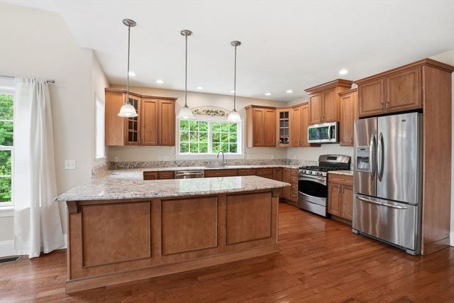 17 Hannah Brook Waye 9, Marshfield, MA 02050
