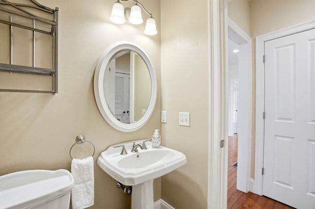 17 Hannah Brook Waye 9, Marshfield, MA 02050